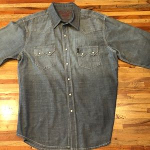 Cinch men’s Large slim fit denim button-up shirt